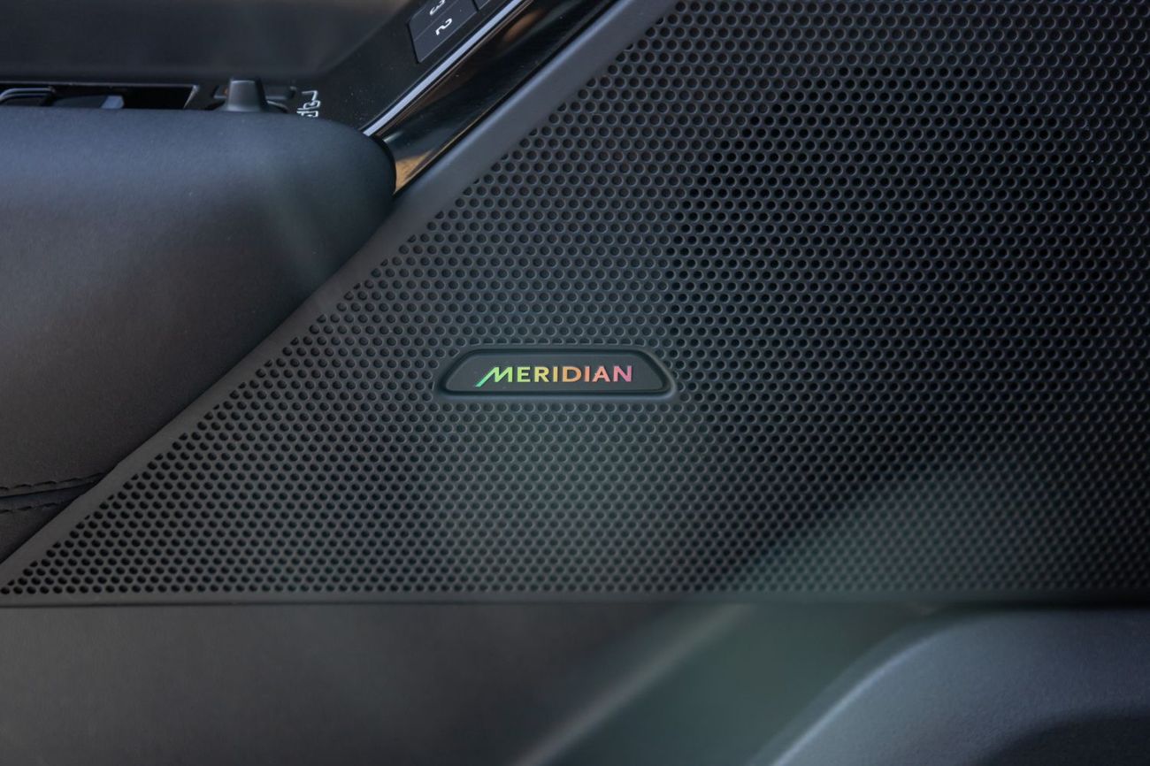 Land Rover Range Rover Velar Dynamic SE P250 2.0L