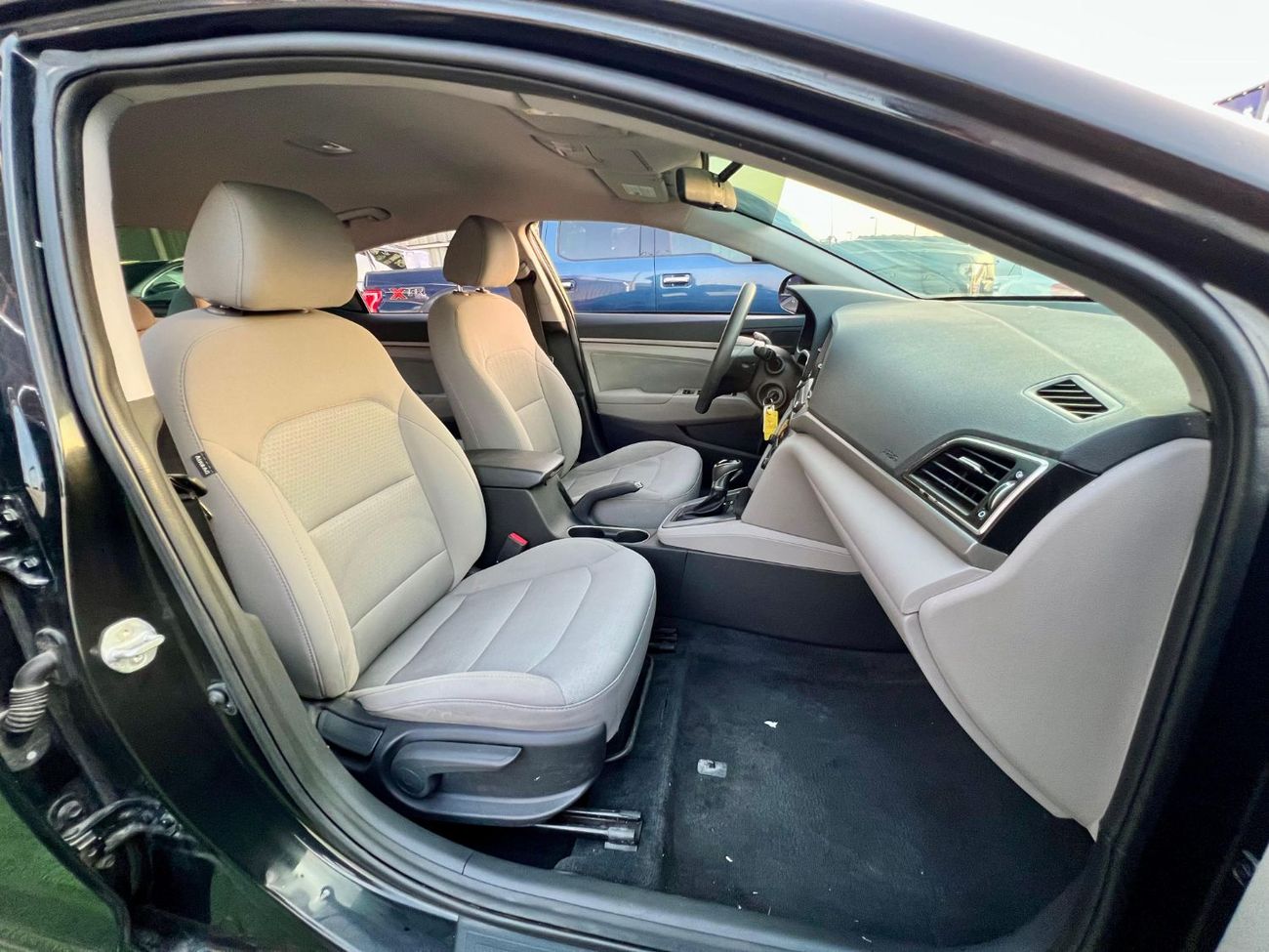 Hyundai Elantra GL 2.0L warranty one year bank financie available