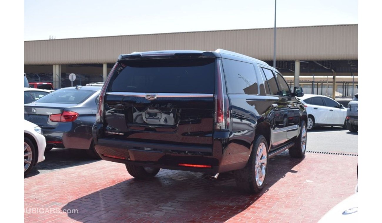 Cadillac Escalade 6.2L PLATINUM 2020