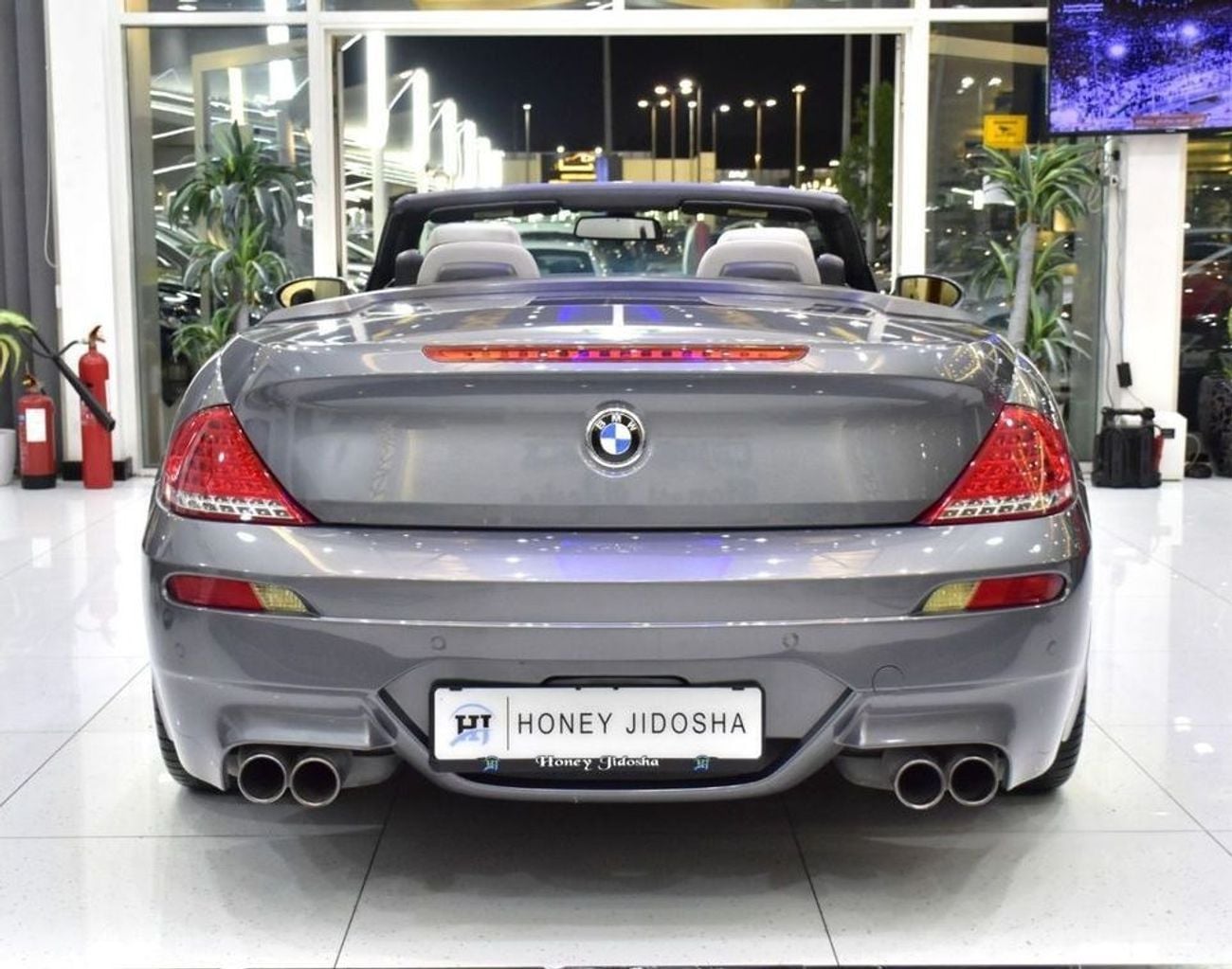 BMW M6 STANDARD EXCELLENT DEAL for our BMW M6 Convertible ( 2008 Model ) in Gray Color American Specs