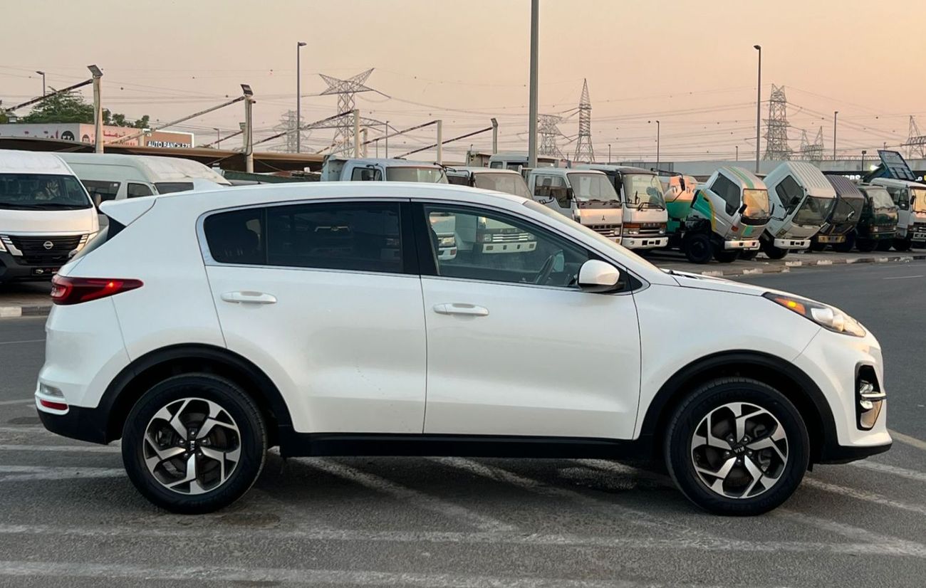 Kia Sportage 2022 Kia  Sportage Mioption-Rear Camara - Radar system - 2.4L V4 - AWD 4x4 - Cruse Control