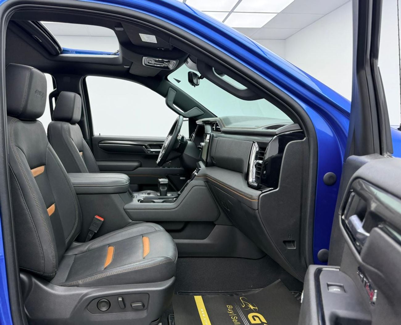 GMC Sierra 5.3L V8 AT4 Regular Cab (AWD) 2023 GMC Sierra 1500 AT4, GMC Warranty+Full Service History, GCC