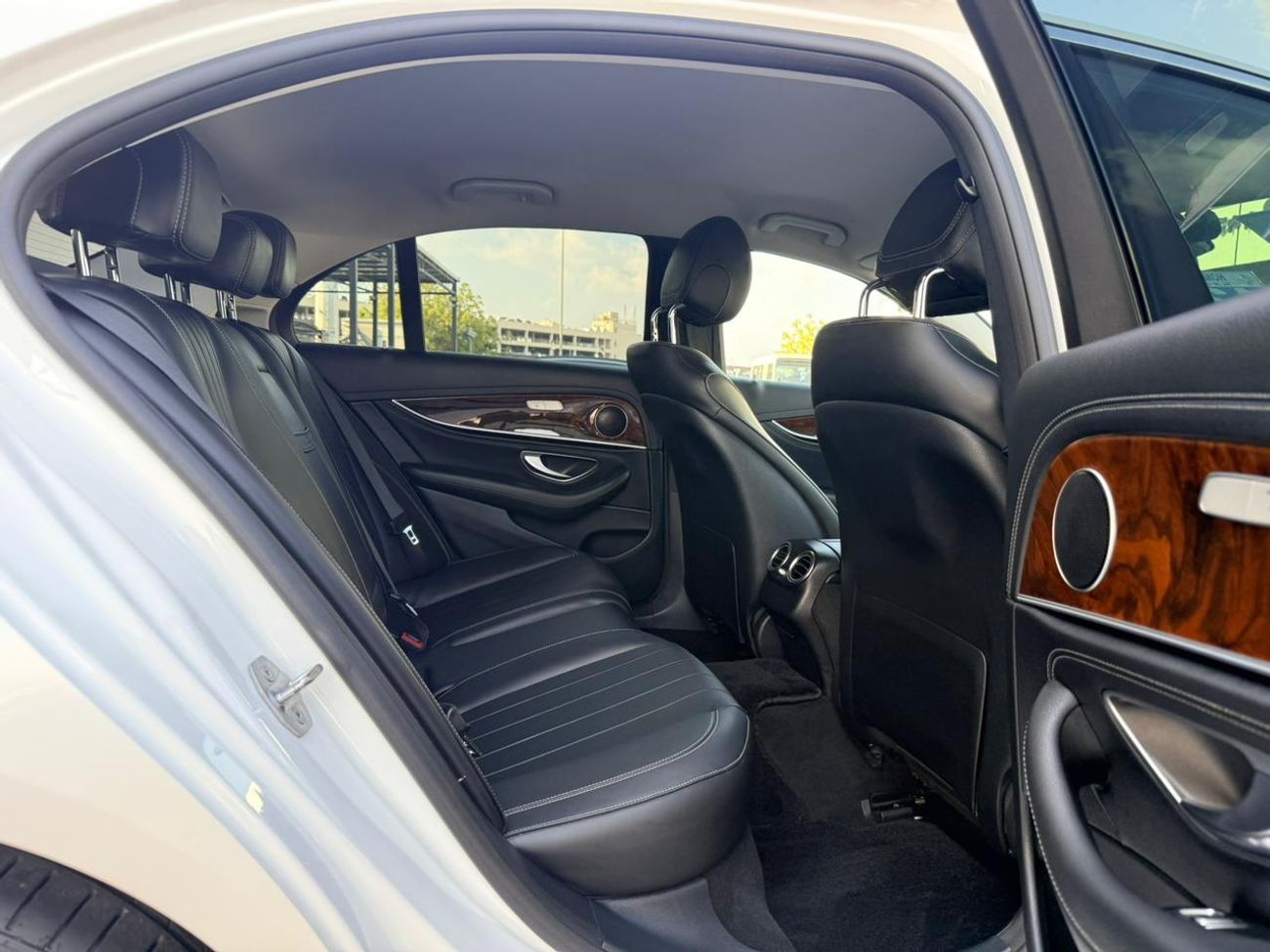 مرسيدس بنز E 400