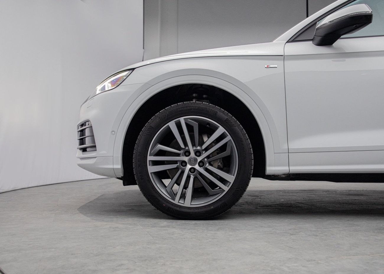 Audi Q5 45 TFSI Quattro S Line 2.0L (252 HP)