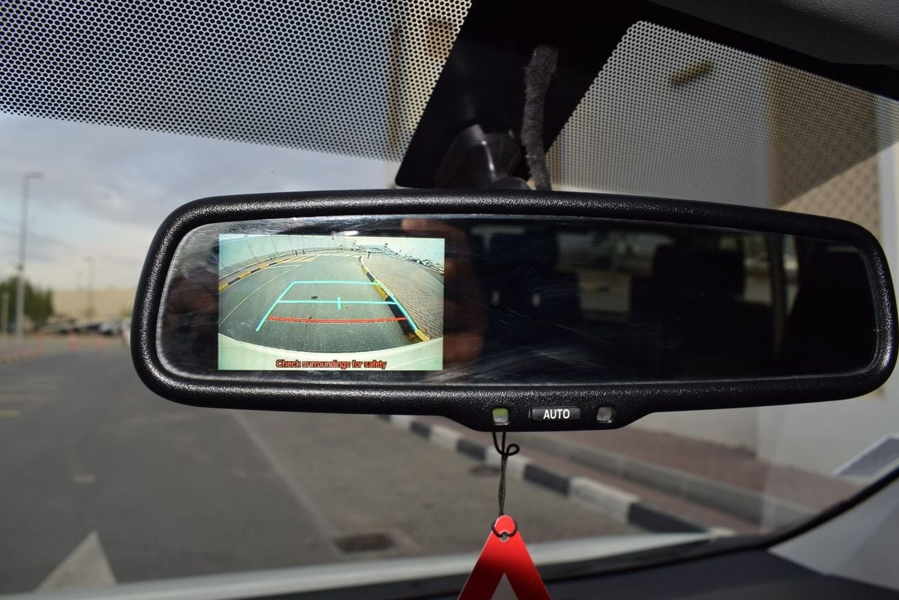 Toyota Hiace Commuter GL High Roof Toyota Hiace Highroof Bus 3.5 Ltr 13 seater, model:2020. Excellent condition