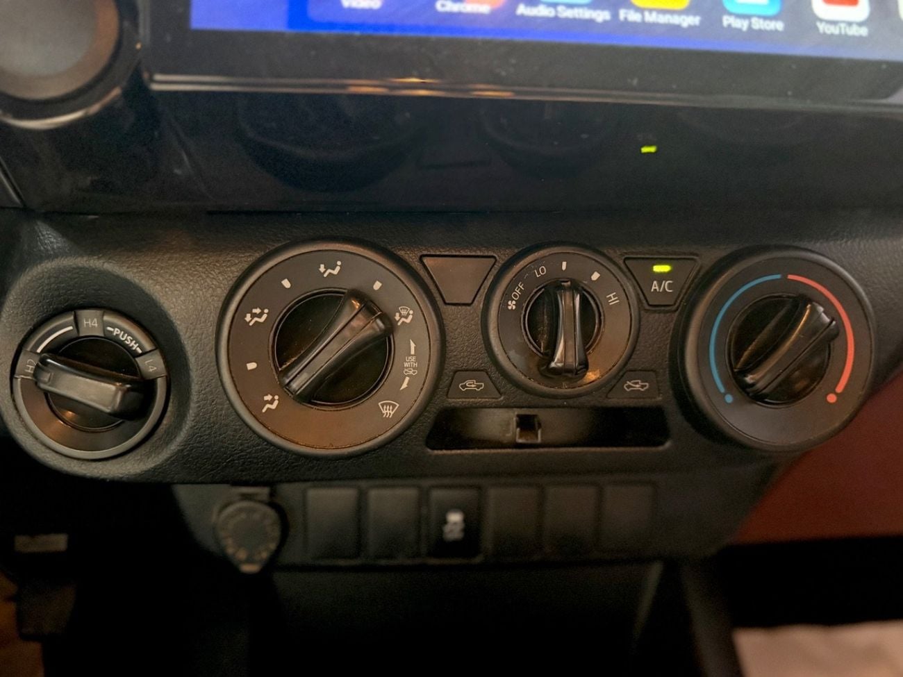 Toyota Hilux GLX Year 2018