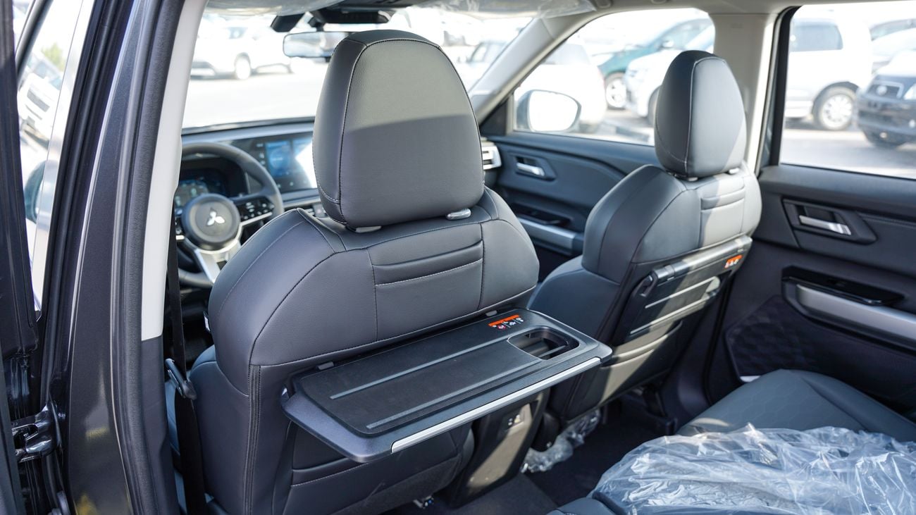 Mitsubishi Destinator