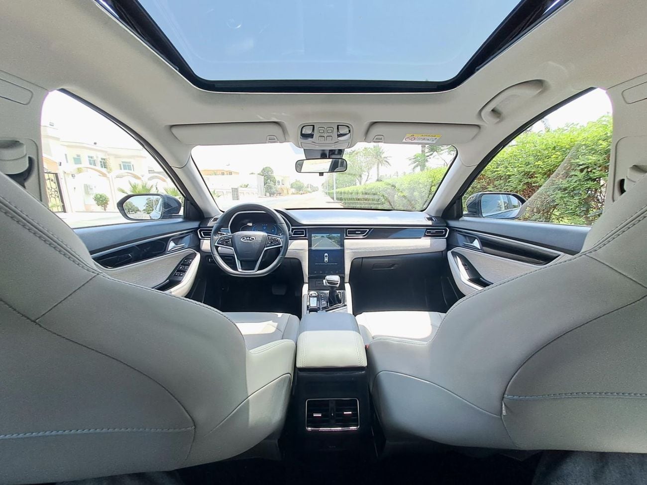 JAC J7 470-MONTHLY | JAC J7 | 2023 | GCC | FULL OPTION LUXURY | ACCIDENT FREE