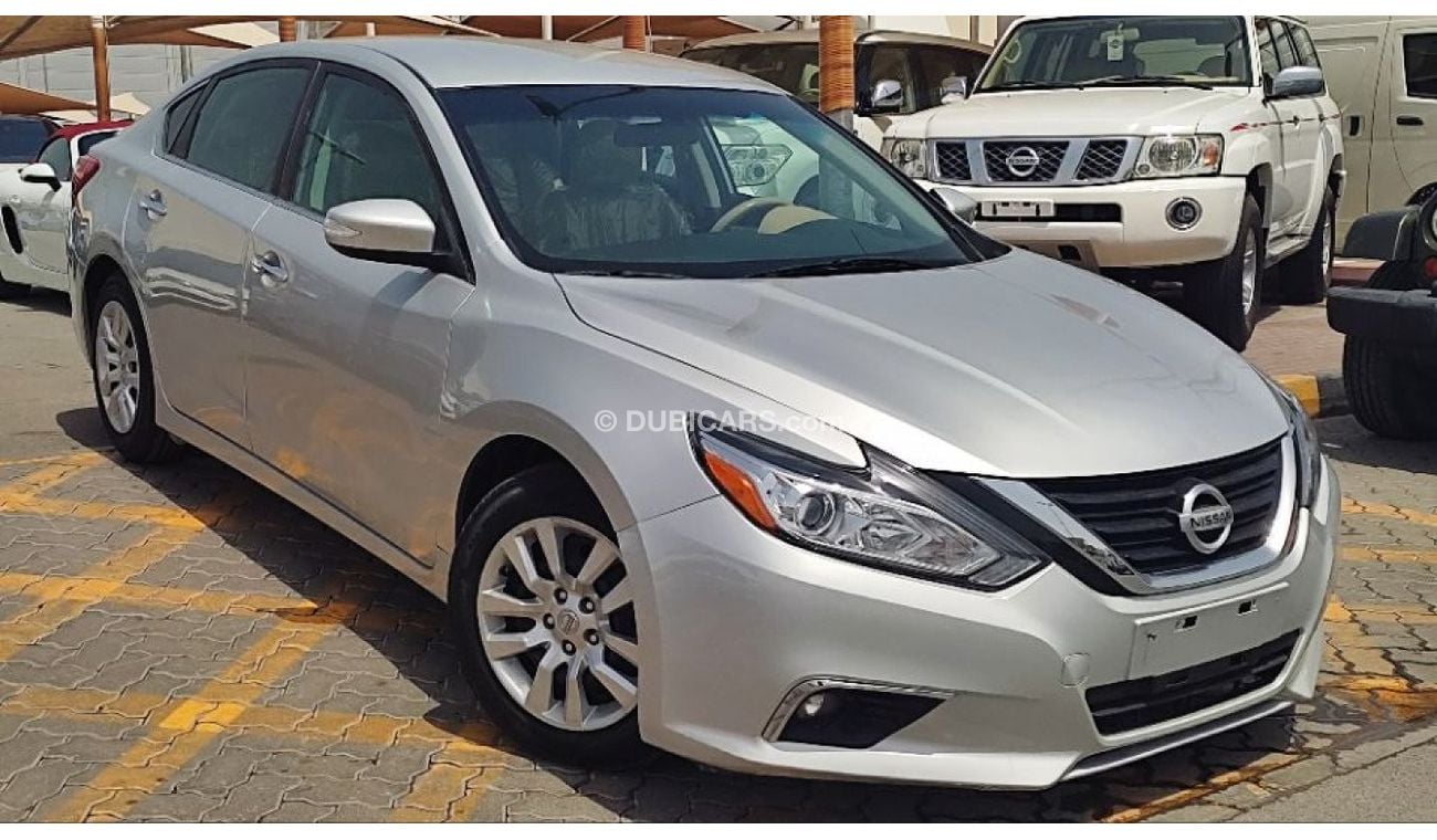 نيسان ألتيما