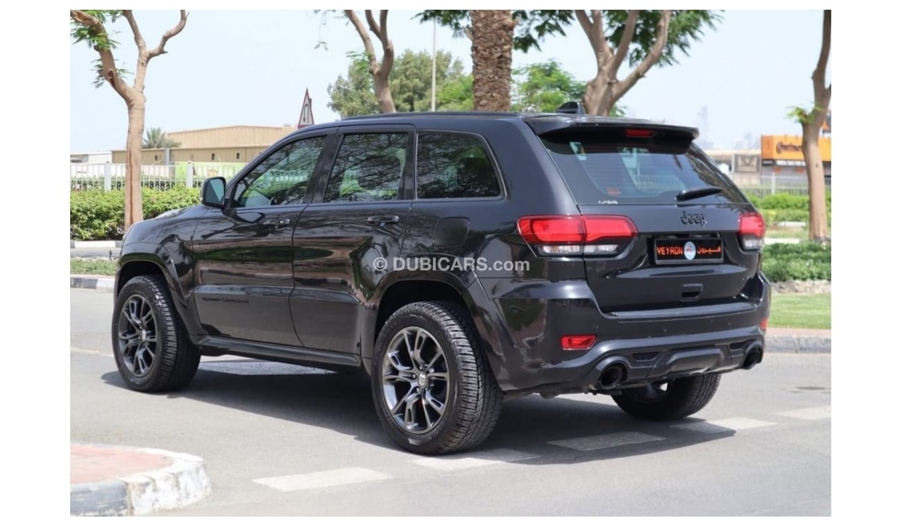 Used JEEP GRAND CHEROKEE SRT 6.4 L 2014 GCC CARBON FIBER 2014 for sale