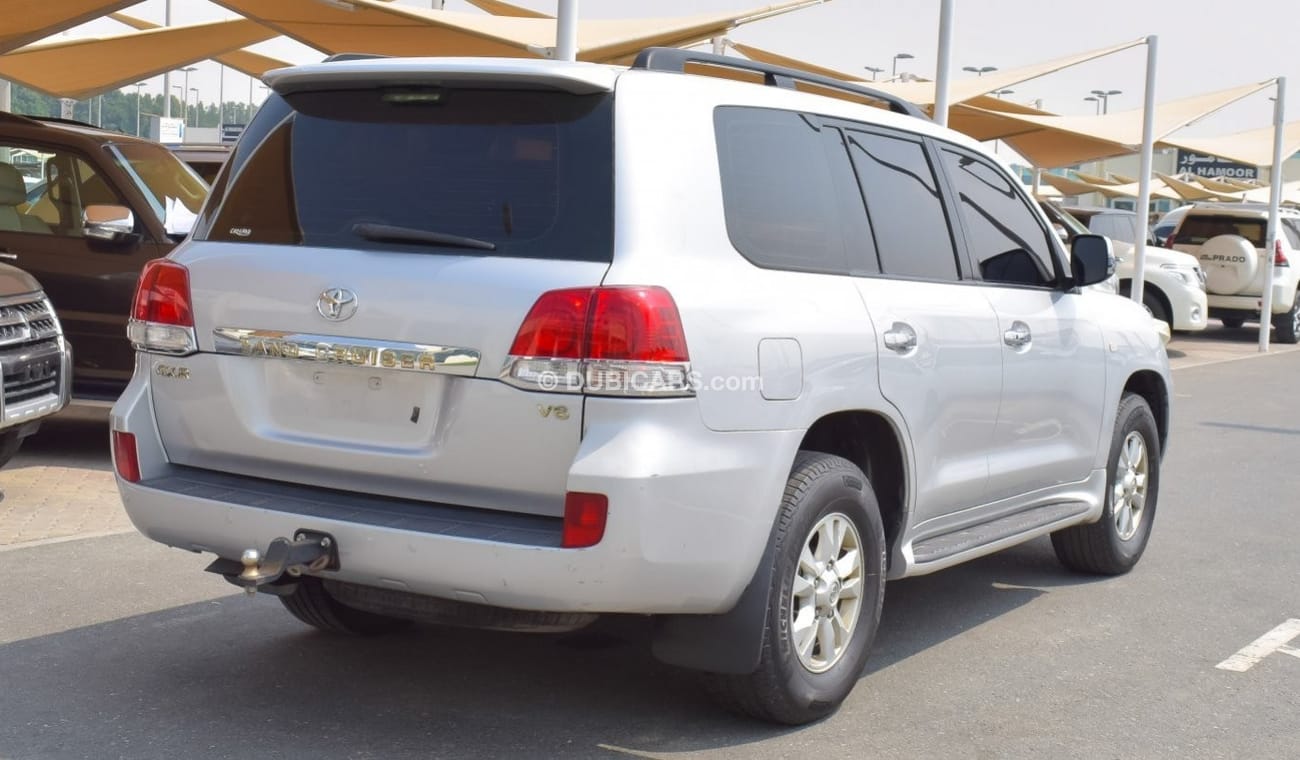 Toyota Land Cruiser GXR V6