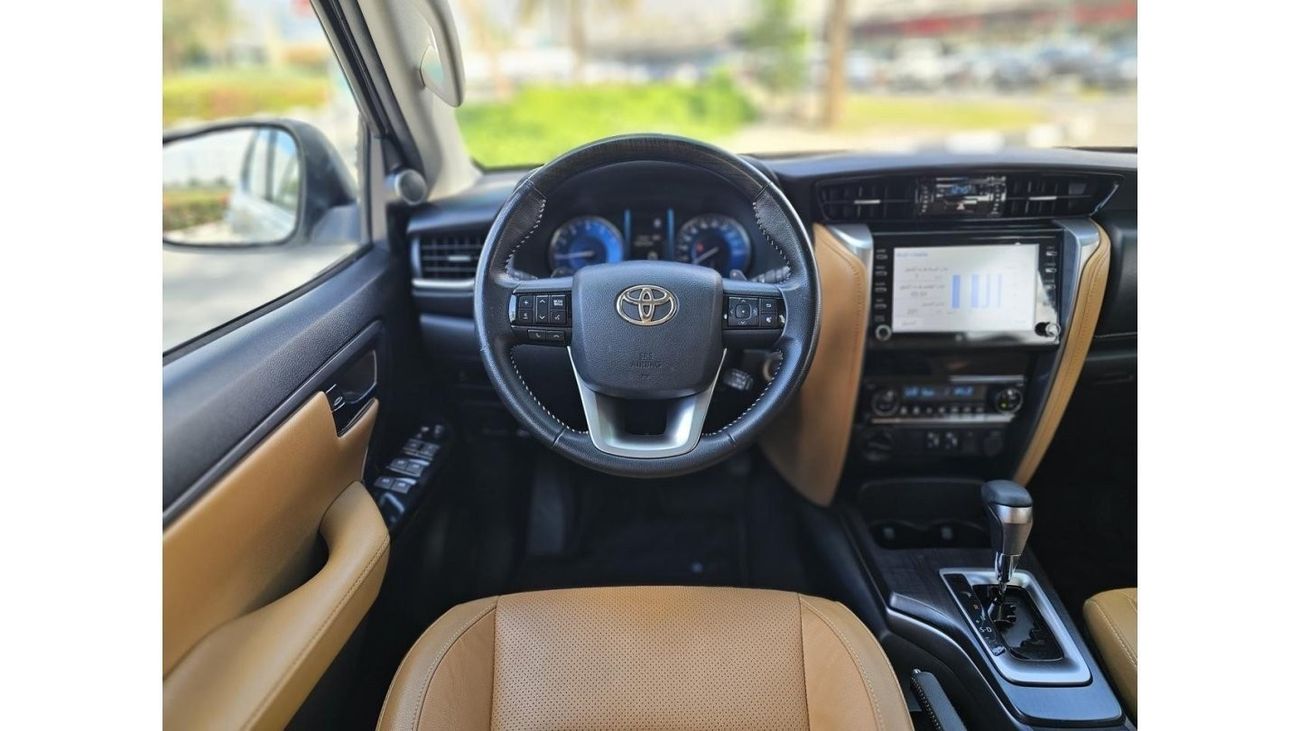 Toyota Fortuner VXR 2022 GCC V6 FULL OPTION UNDER WARRANTY