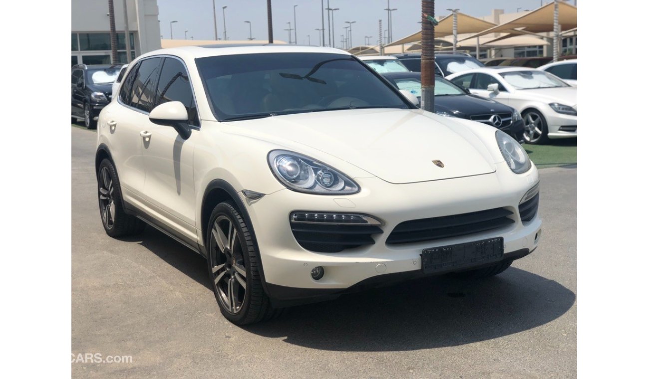 Porsche Cayenne S خليجي مالك واحد بانوراما مواصفات خاصة VIP