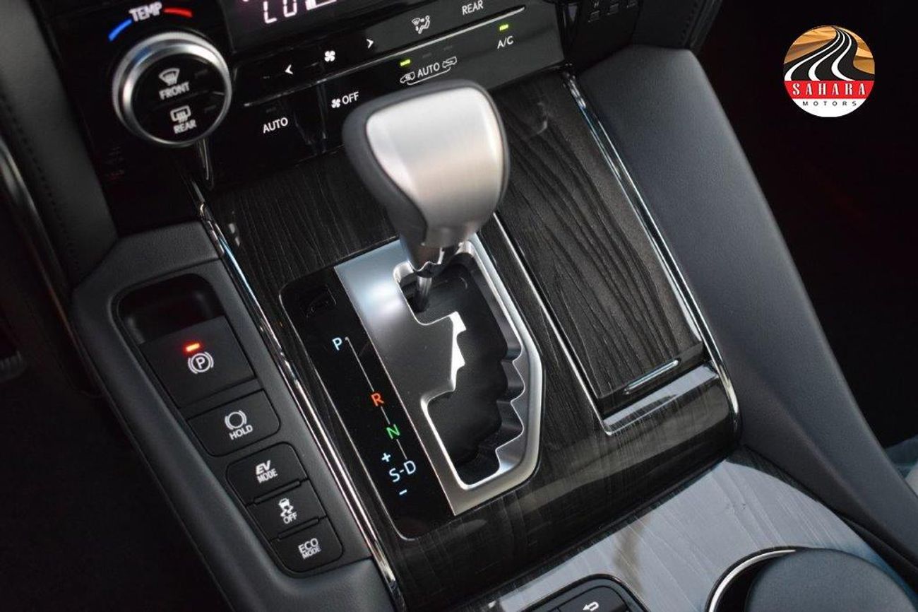 Lexus LM 300H LM 300H Executive  2.5L Hybrid 4-Seater Automatic