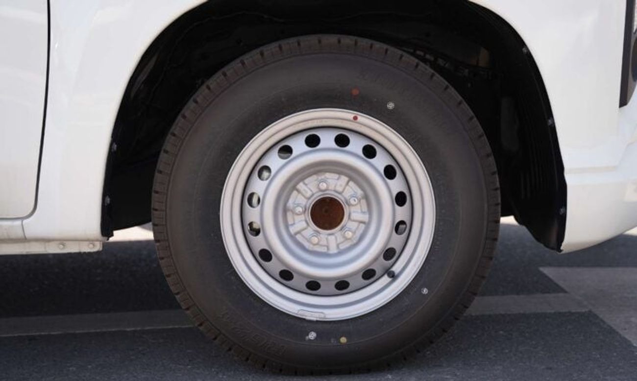 Mitsubishi L200 MITSUBISHI L200 2.5L DIESEL D/CAB 4X2 MT 2023 MODEL