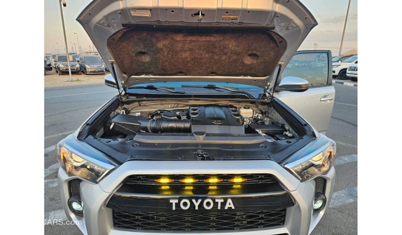Toyota 4Runner “Offer”2019 Toyota 4Runner TRD Off Road 4x4 AWD 4.0L -V6 -  UAE PASS