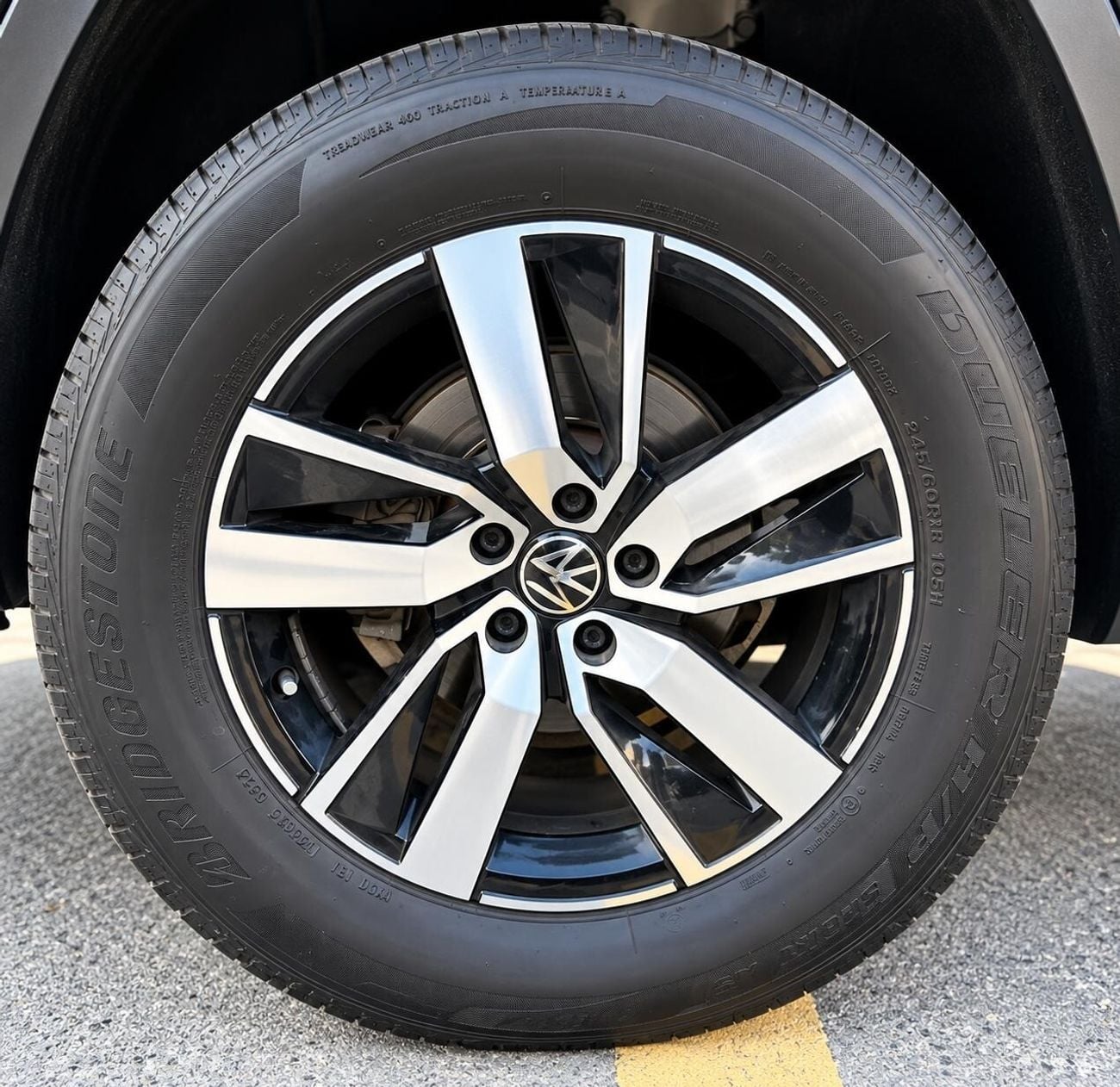 Volkswagen Teramont COMFORTLINE 3.6 V6 -GCC -First Owner- Full Agency Service- Accident Free -72,000 km