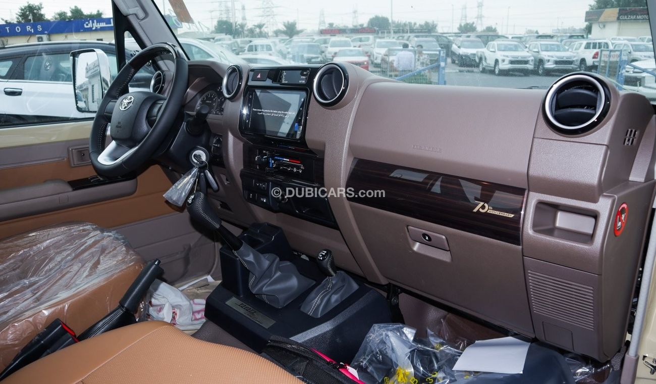 Toyota Land Cruiser Pick Up LX V6 4WD