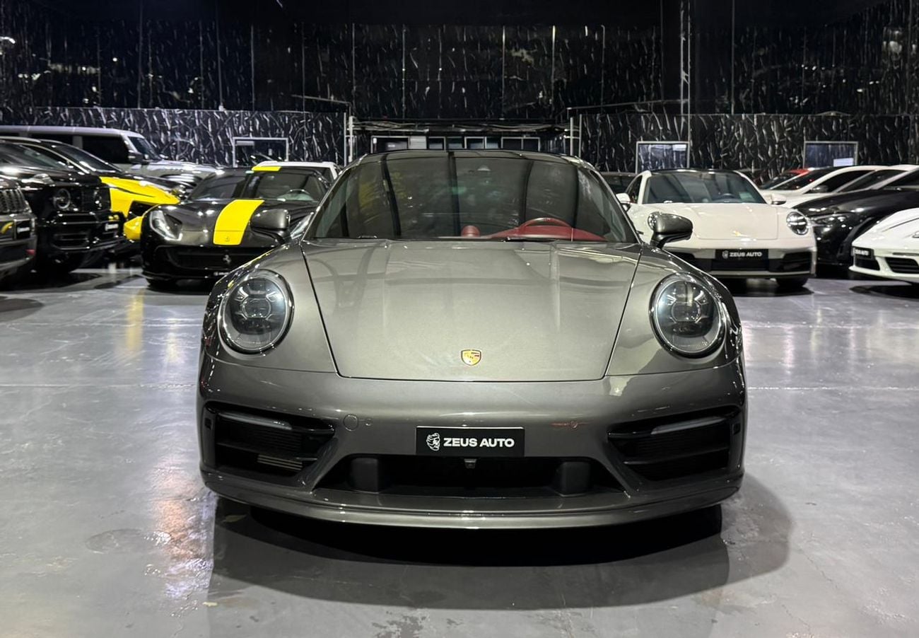 Porsche 911 Carrera 4S 3.0L (380 HP) Coupe