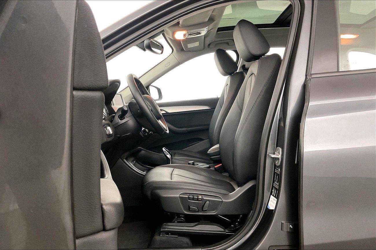 بي أم دبليو X1 sDrive 20i Executive | شامل الضمان | 0 ﺪﻔﻋﺓ ﺃﻮﻟﻯ