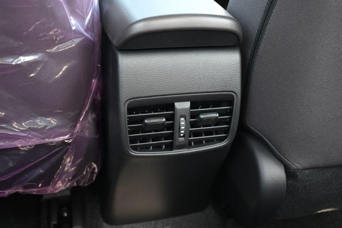 تويوتا كورولا 2025 TOYOTA COROLLA  2.0L PETROL 5 SEAT AT