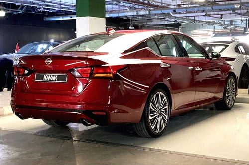 Nissan Altima SL | National Day Celebration | Guaranteed Warranty | 0 Down Payment