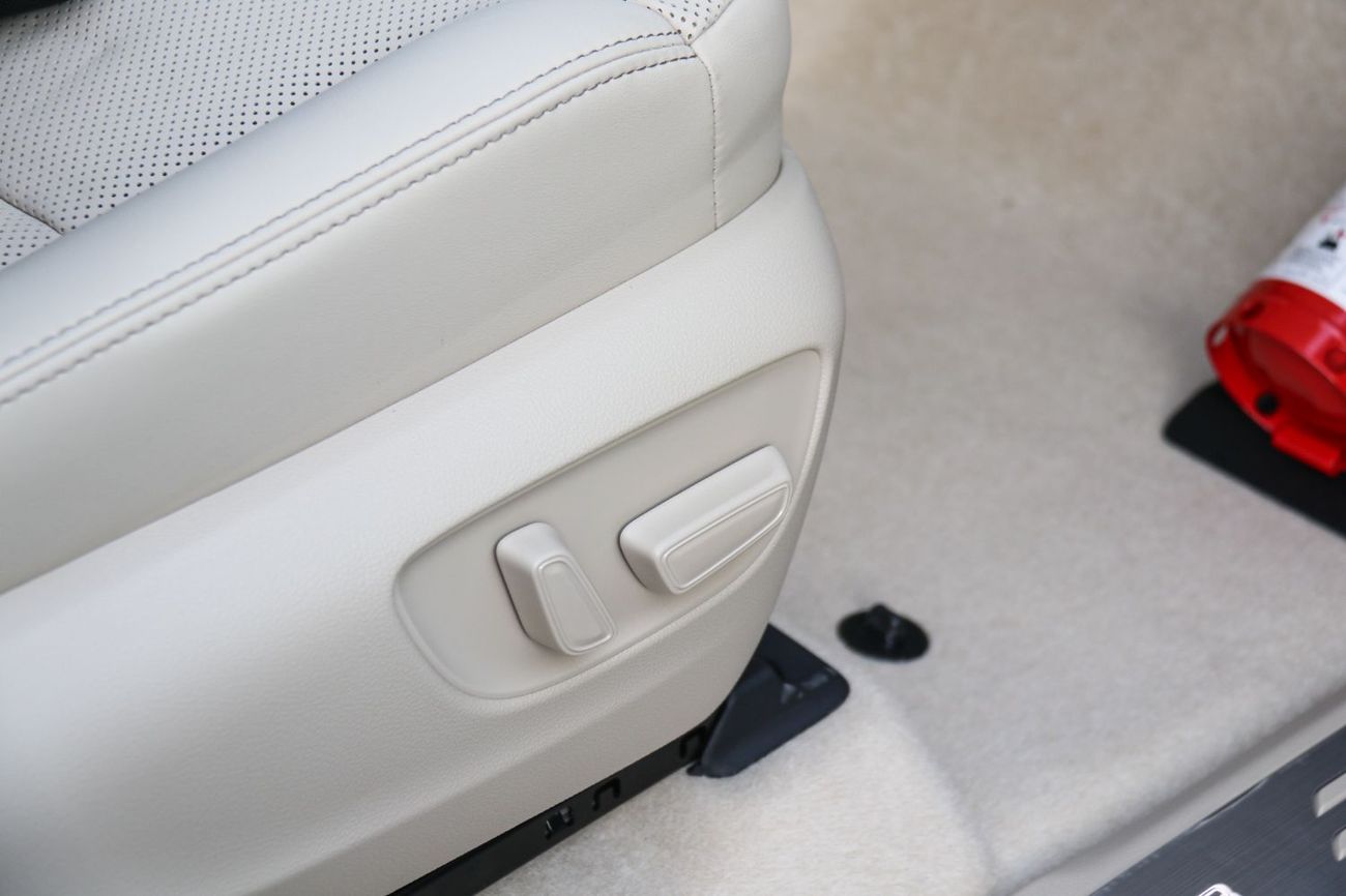 Toyota Land Cruiser Toyota Land Cruiser GXR 4.0L 2024 | With Accessories