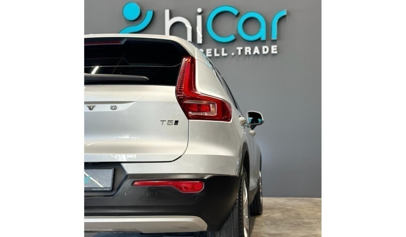 Volvo XC40 AED 1,723pm • 0% Downpayment • Momentum • 2 Years Warranty