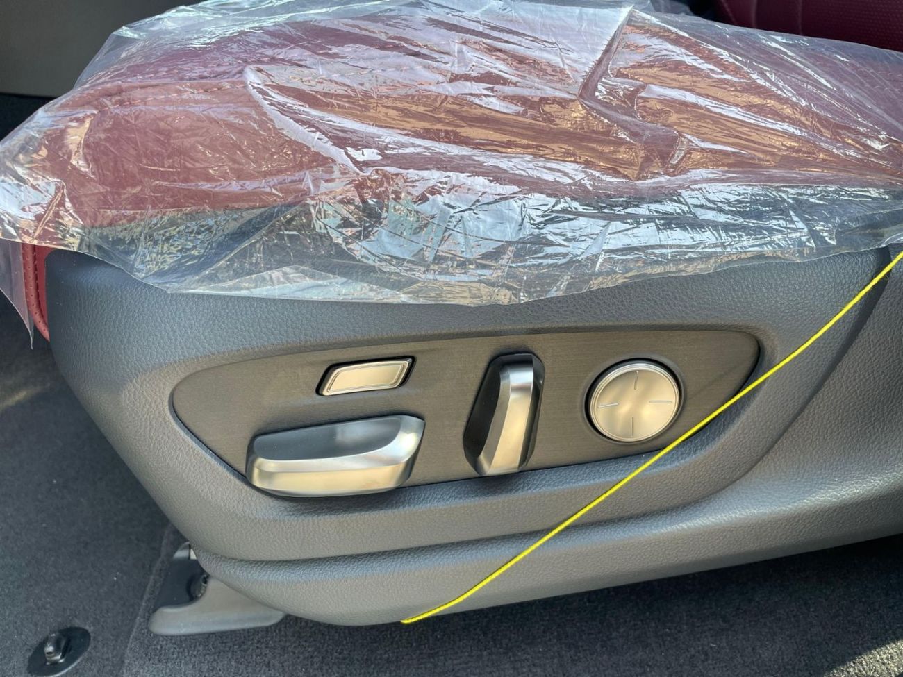 Lexus LX 700h Signature 3.5L HYBRID 2025