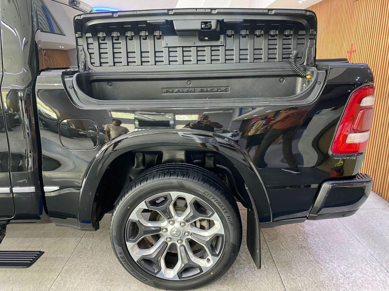 رام 1500 Dodge Ram Limited | Low mileage