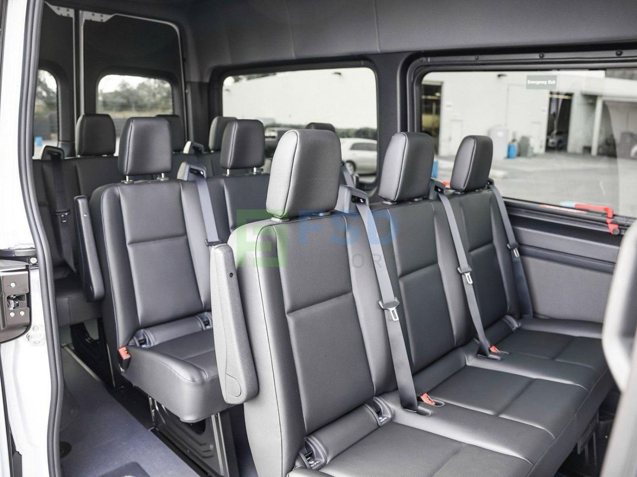مرسيدس بنز سبرينتر Mercedes-Benz Sprinter Passenger Van 2500 High Roof I4 Diesel 144 RWD WB