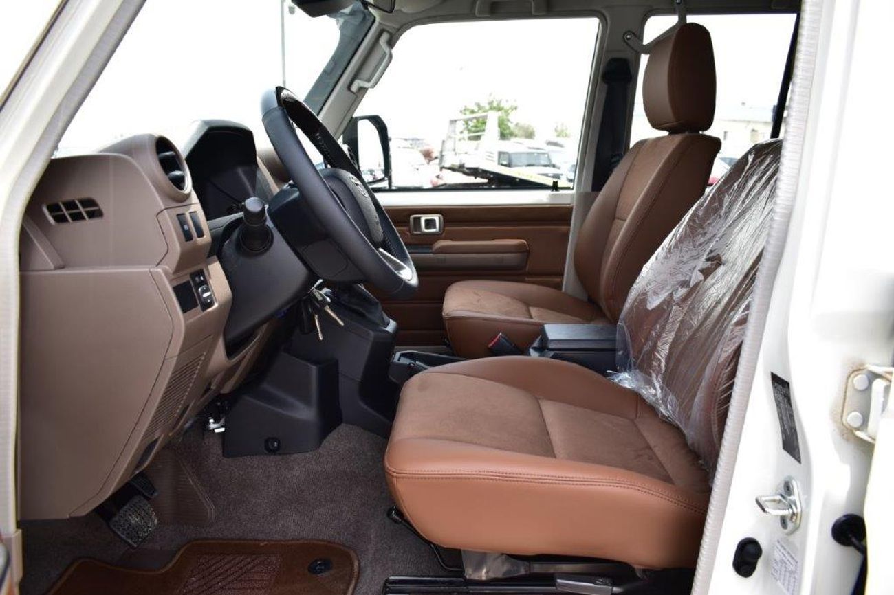 Toyota Land Cruiser 70 2025 MODEL TOYOTA LAND CRUISER 76 HARDTOP SDLX V6 4.0L PETROL 4WD 5-SEATER AUTOMATIC TRANSMISSION