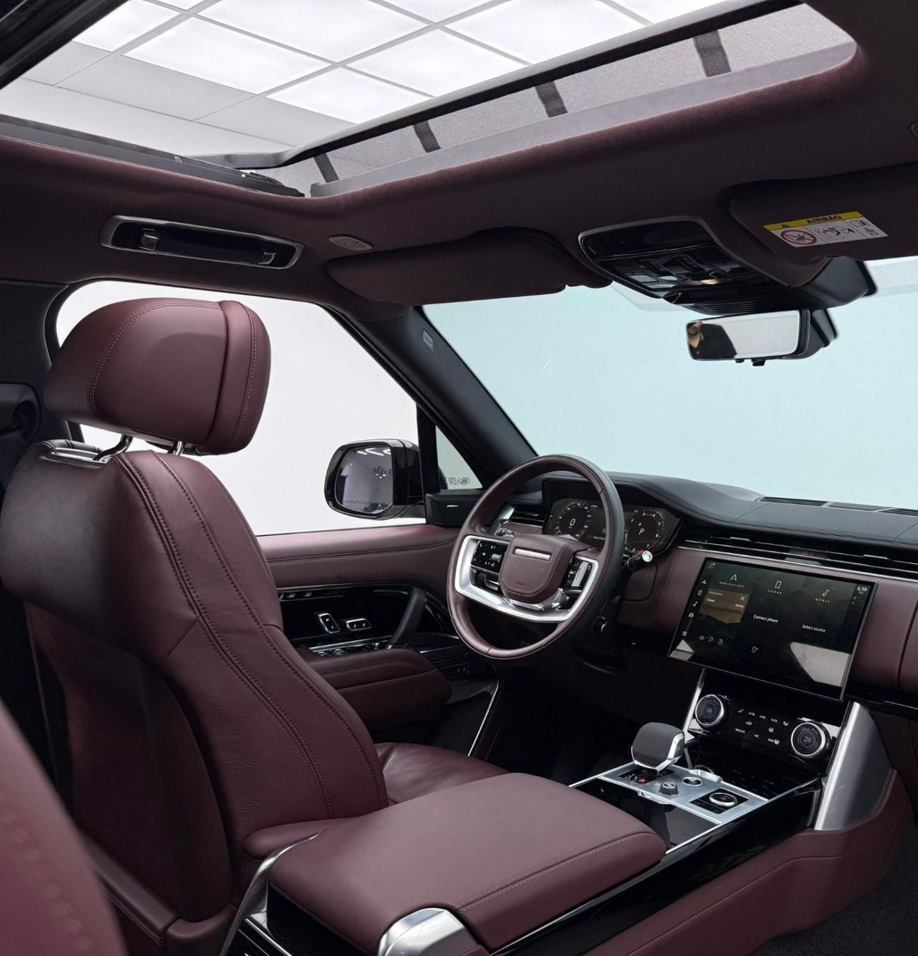 Land Rover Range Rover HSE P530 4.4L 2023 Range Rover Vogue P530 HSE, 2028 Range Rover Warranty + Service Pack, GCC