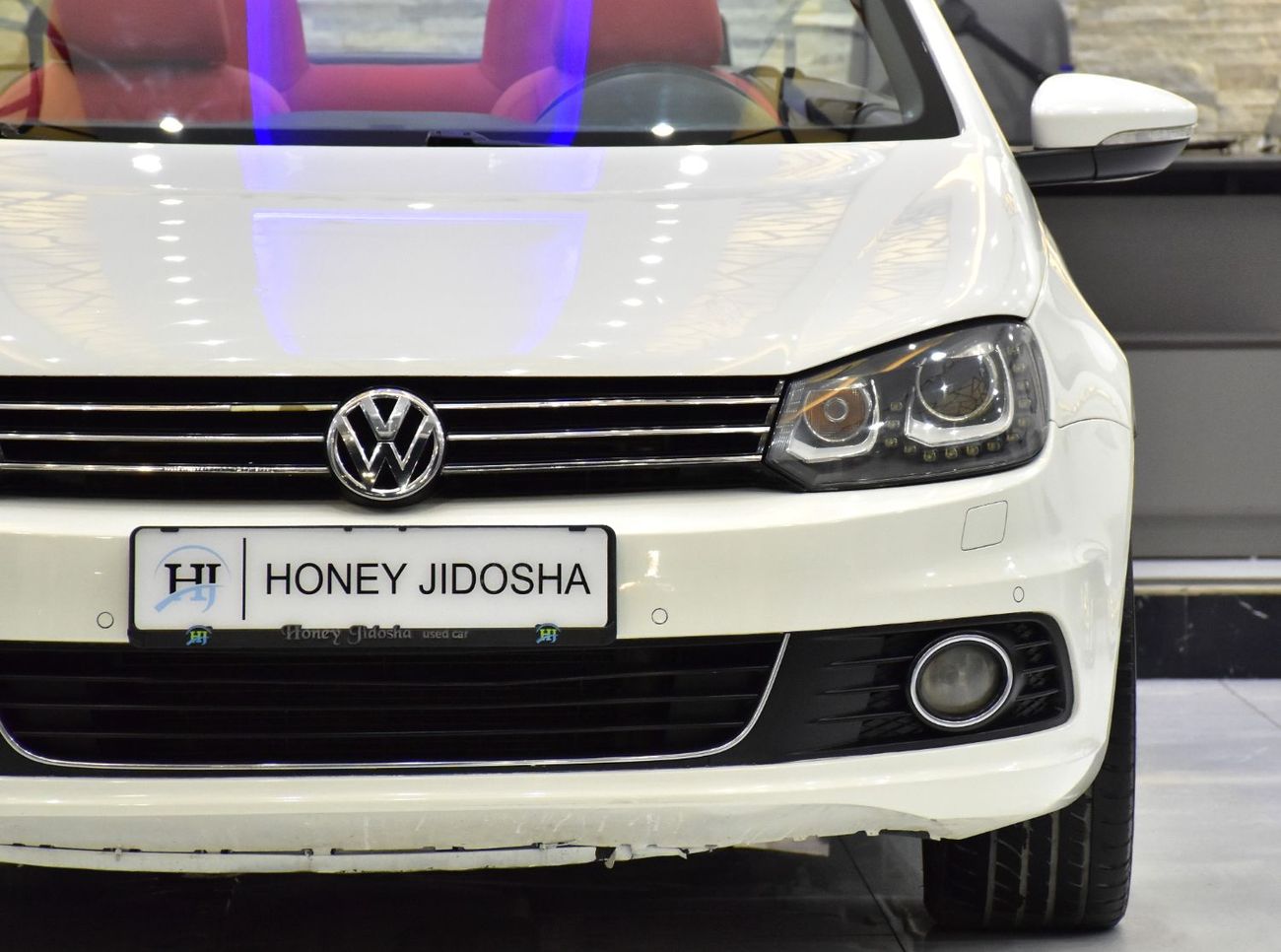 Volkswagen Eos EXCELLENT DEAL for our Volkswagen EOS 2.0 TSi ( 2013 Model ) in White Color GCC Specs