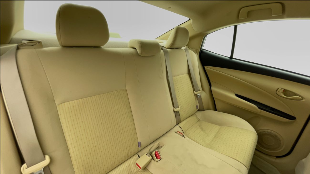 تويوتا يارس SE 1.5 | بدون دفعة مقدمة | اختبار القيادة في المنزل