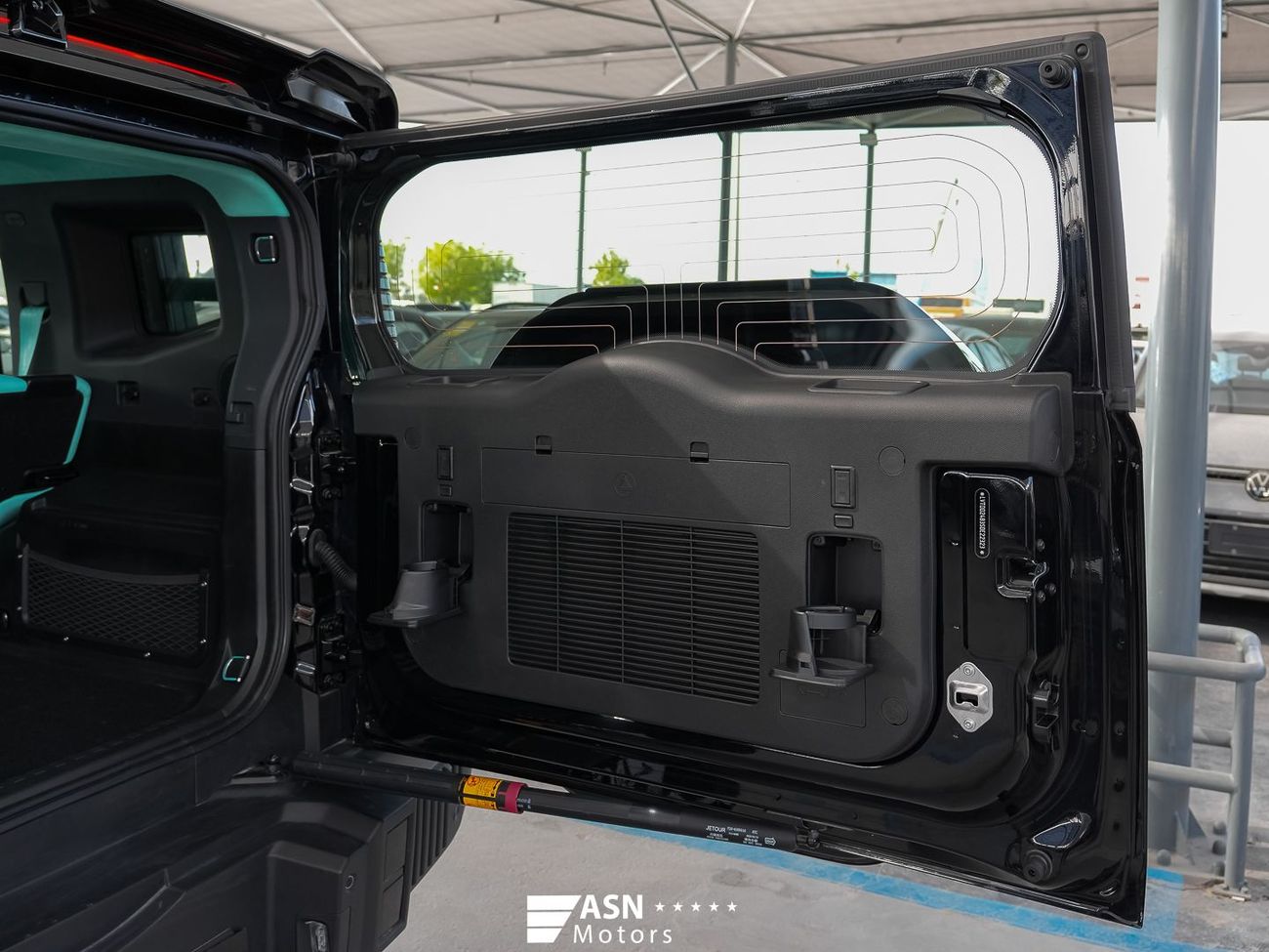 Jetour T2 Luxury Conquest Pro Tiffany Interior 2.0 Turbo (Export Only)