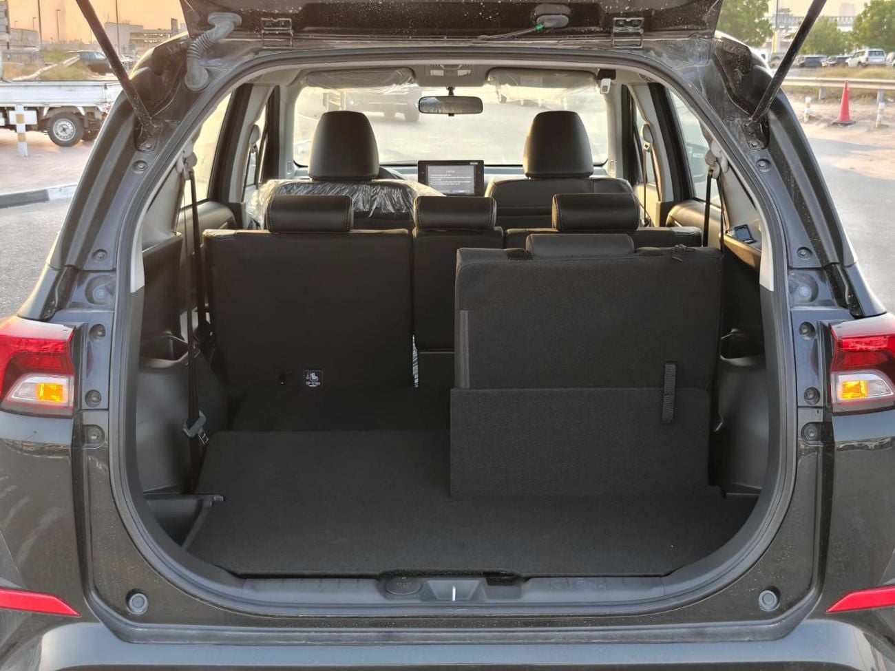 تويوتا فيلوز GX 1.5L FWD 5 DOOR