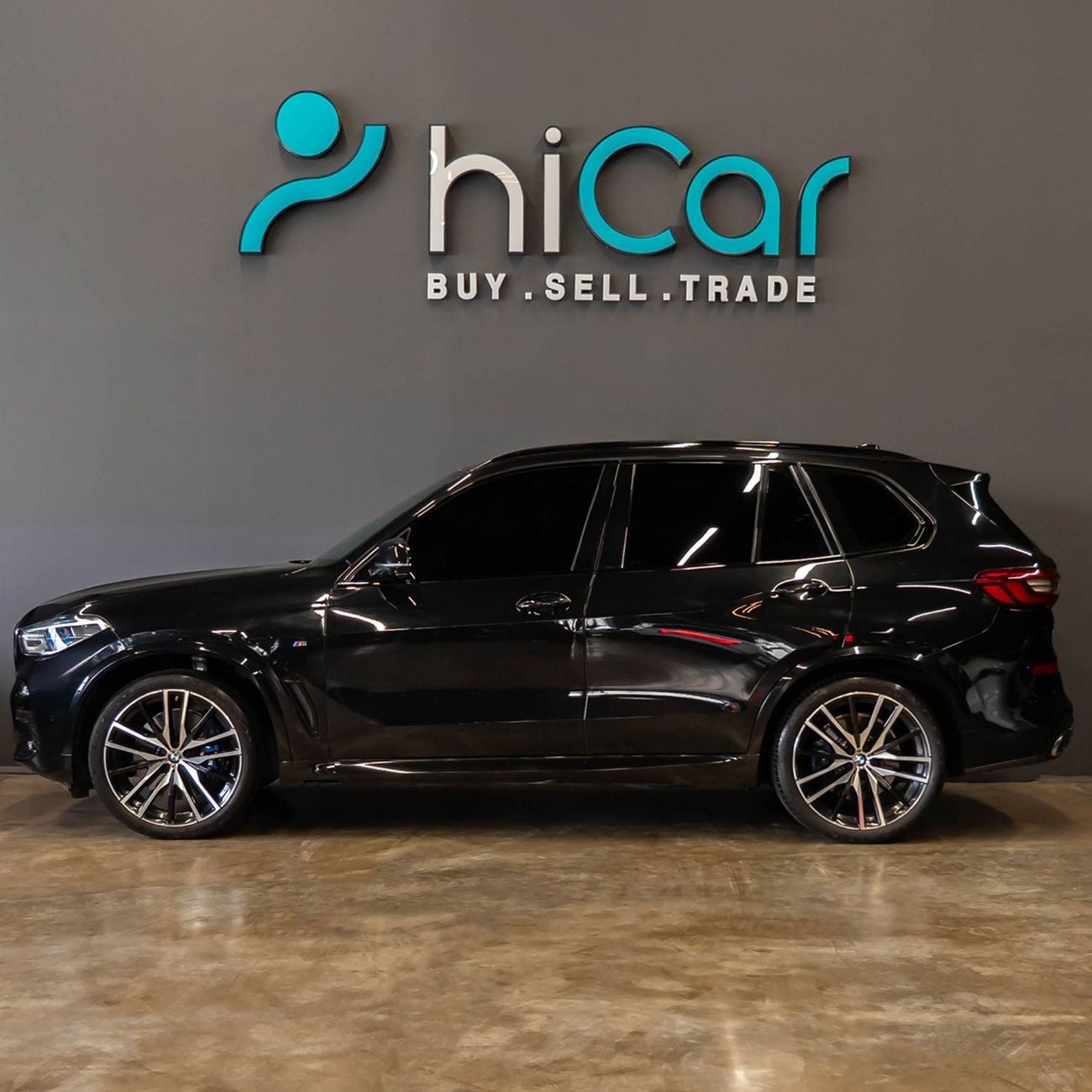 BMW X5 AED 2,490 P.M • 0% Downpayment • BMW X5 50i M Sport • 1 Year Warranty