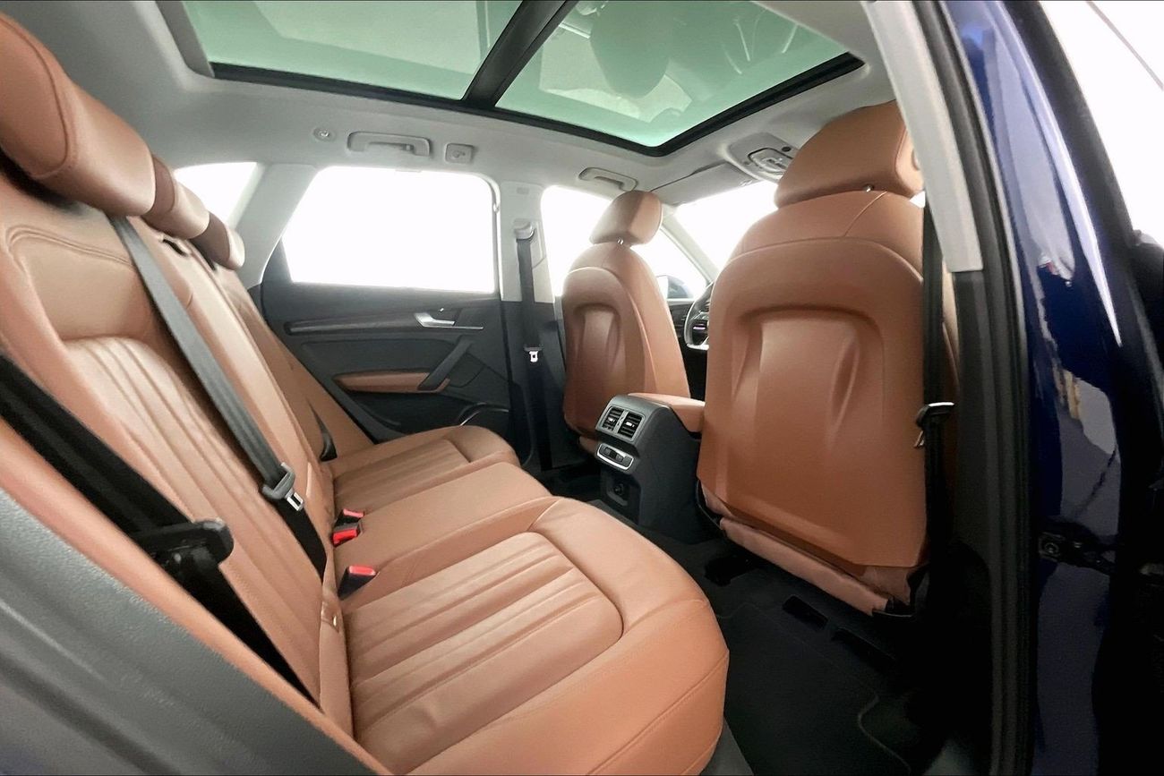 أودي Q5 45 TFSI quattro S-Line & Technology Selection | شامل الضمان | 0 ﺪﻔﻋﺓ ﺃﻮﻟﻯ