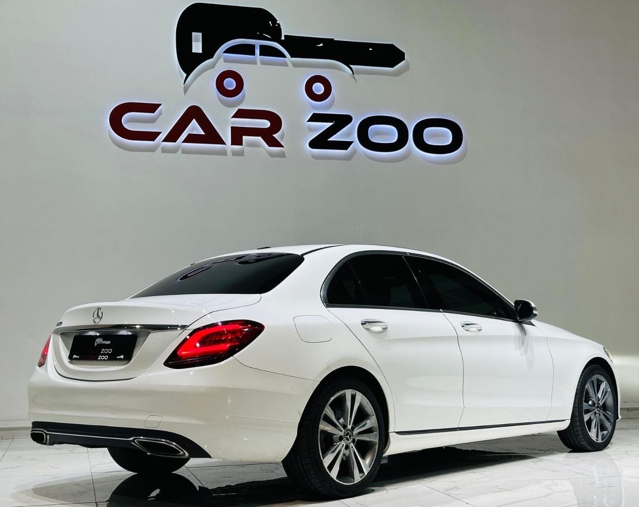 مرسيدس بنز C 300 Luxury 2.0L