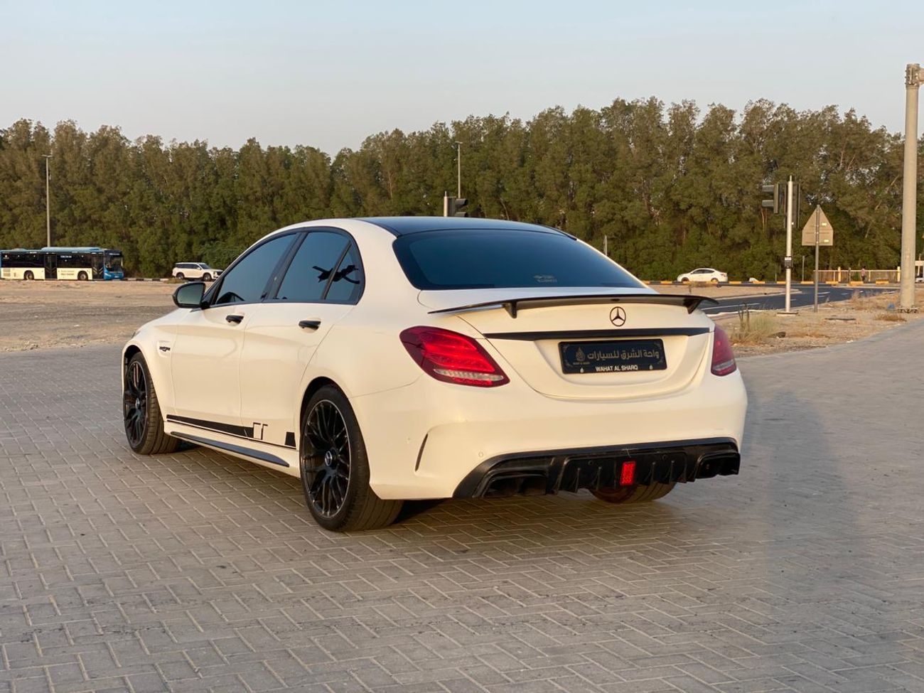 Mercedes-Benz C 63 AMG Std 4.0L Sedan