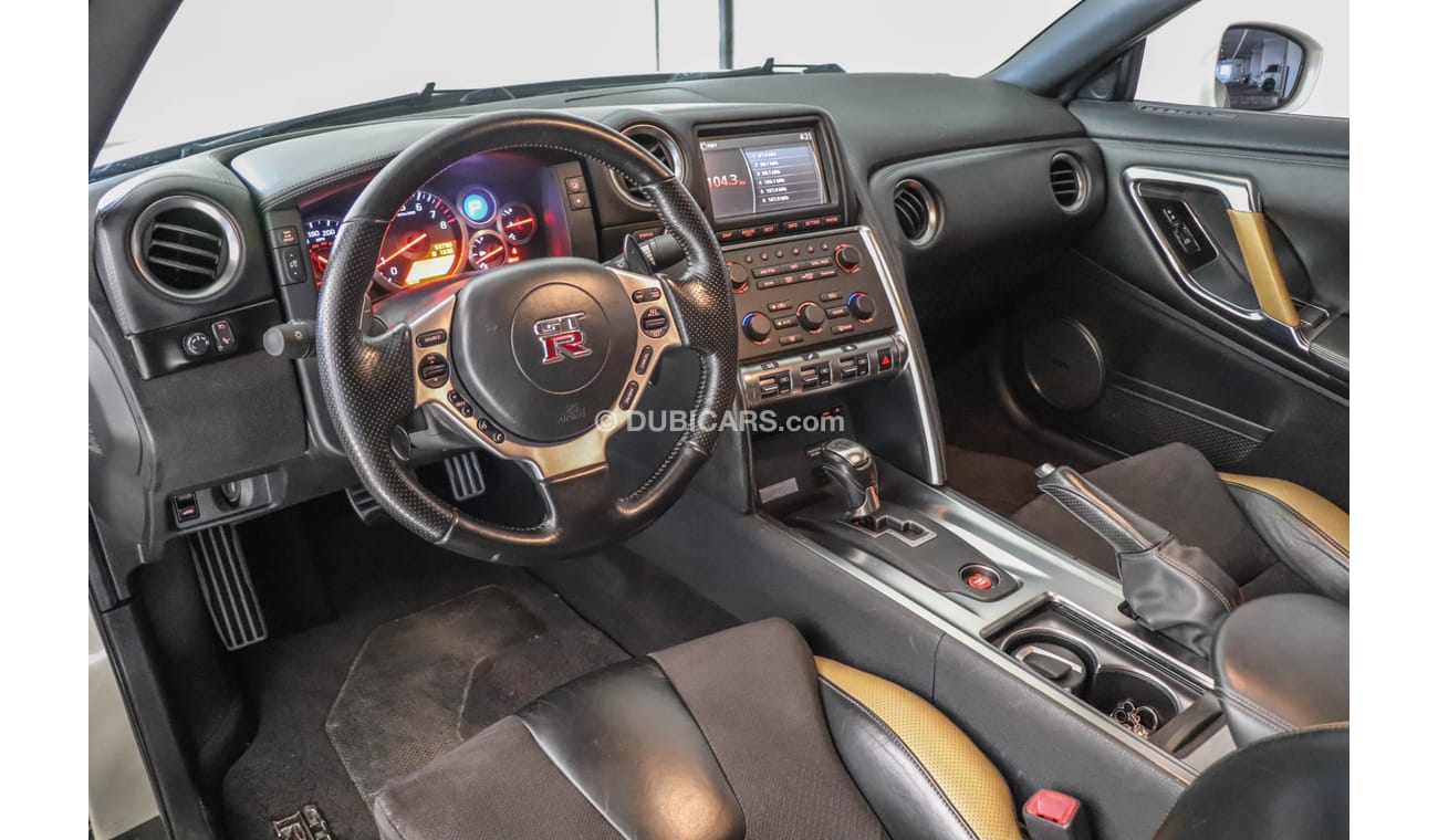 نيسان جي تي ار R35 2009 (American Specifications).