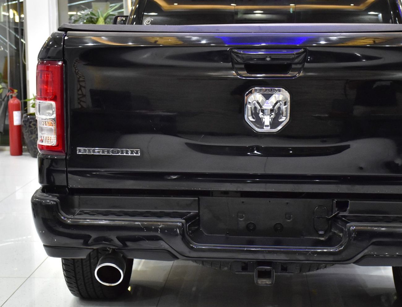 رام 1500 EXCELLENT DEAL for our Dodge Ram 1500 BIG HORN ( 2022 Model ) in Black Color American Specs