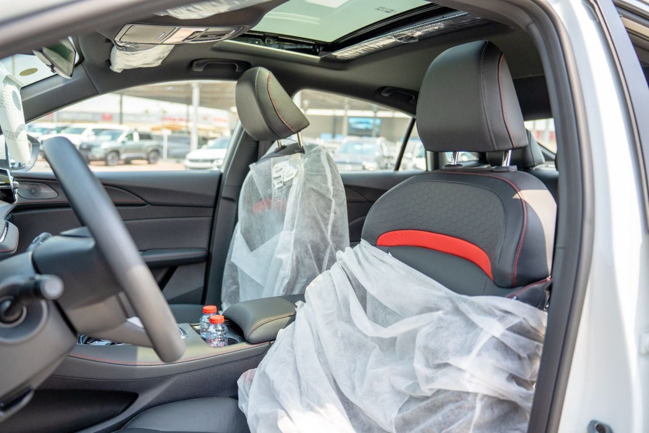 أم جي 5 MG5 2025 1.5L Turbo Petrol