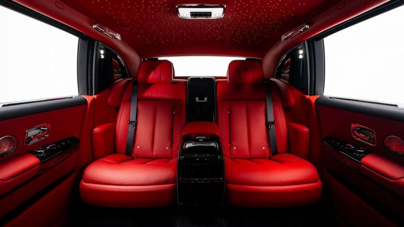 Rolls-Royce Phantom EWB 2024 - Under Warranty and Service Contract