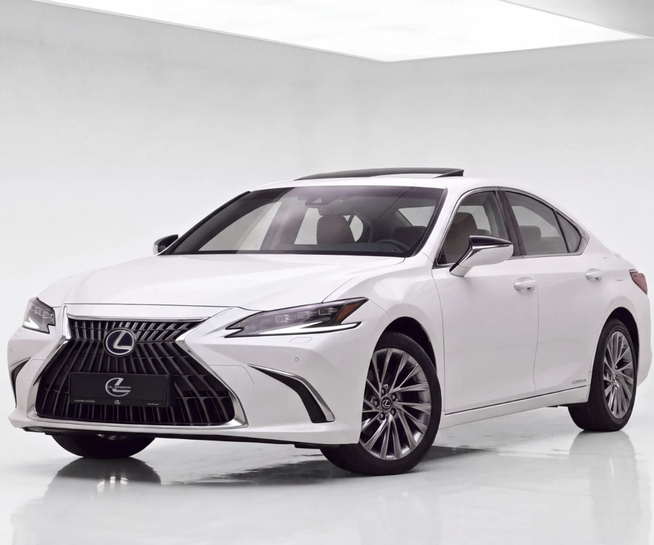 لكزس ES300h PLATINUM 2.5