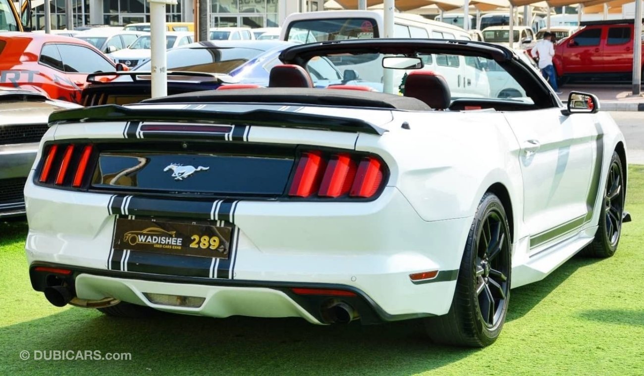 Ford Mustang EcoBoost Premium EcoBoost Premium Mustang Eco-Boost V4 2.3L 2017/Convertible/Premium FullOption /Exc