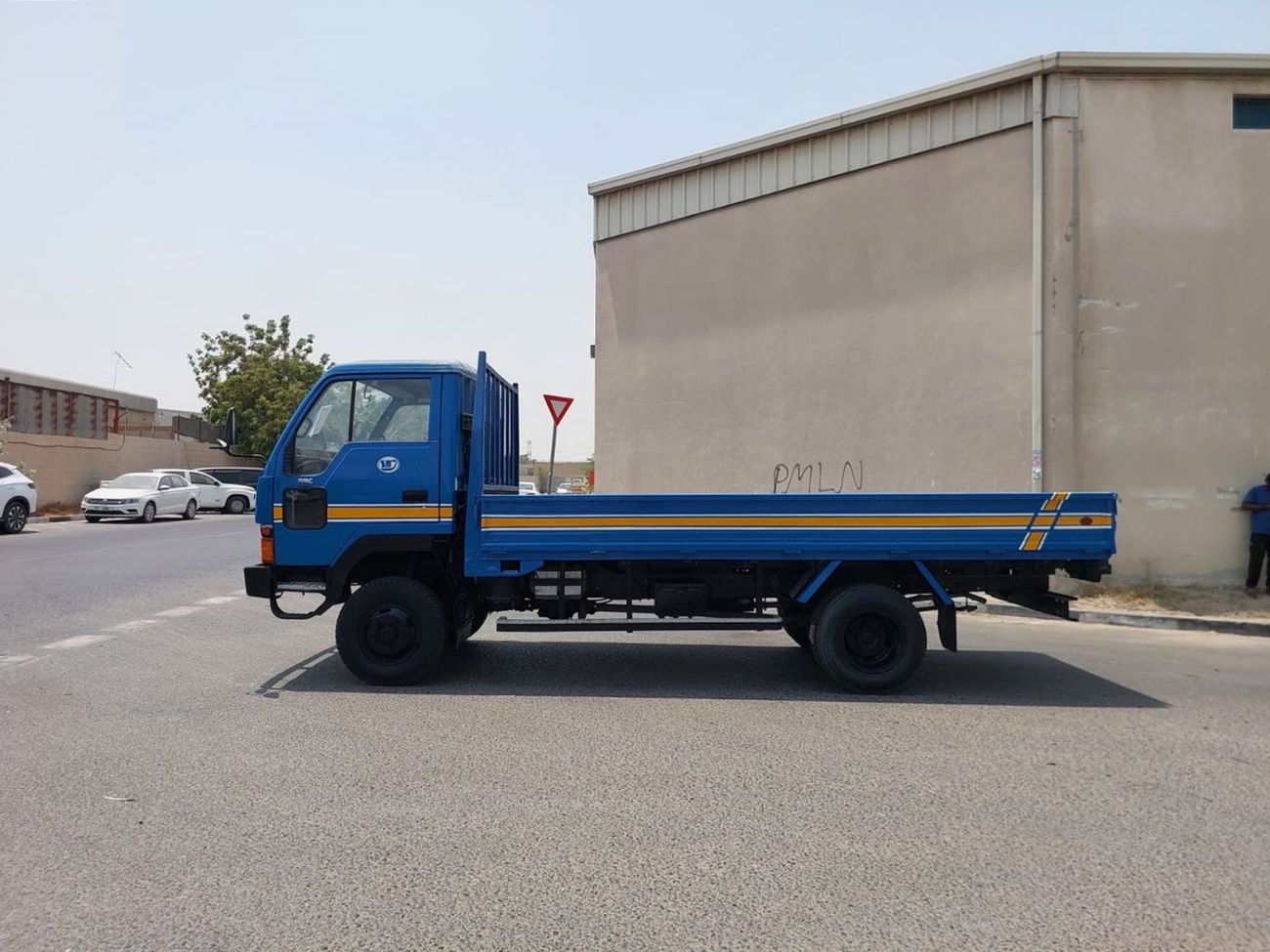 Mitsubishi Canter