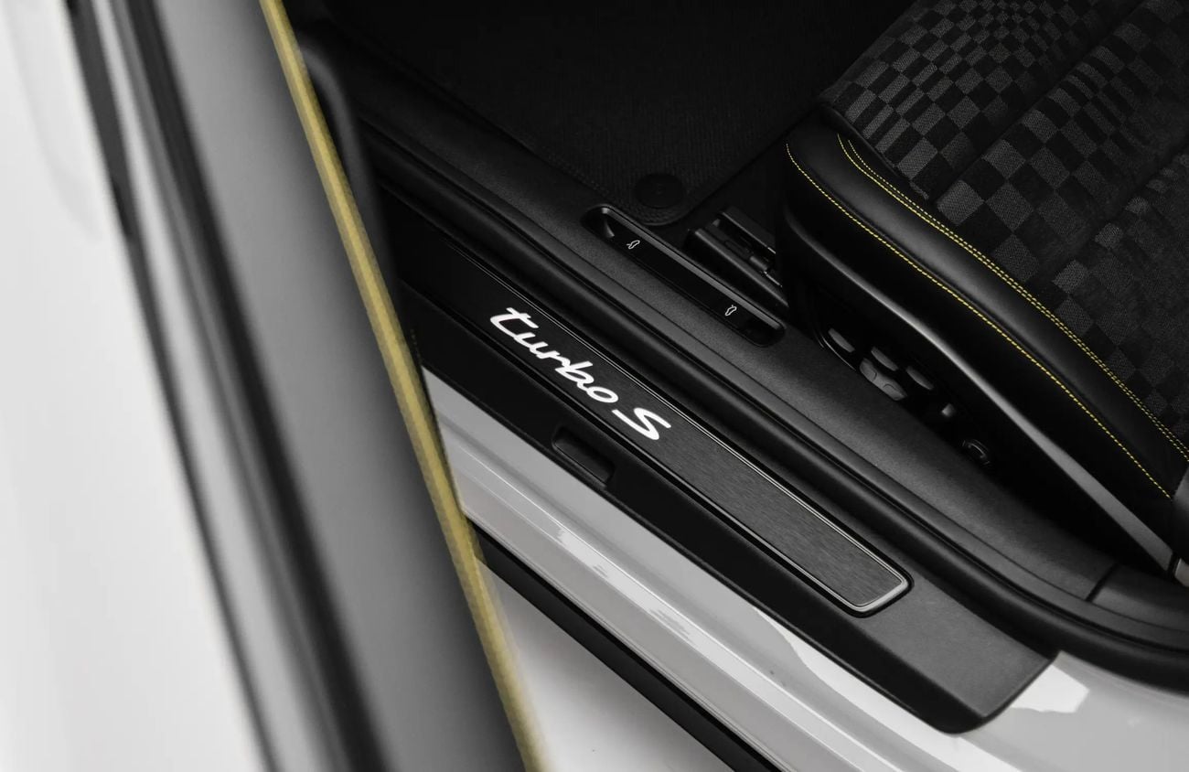 Porsche 911 3.6L Twin-eTurbo Flat-Six + T-Hybrid System | Warranty