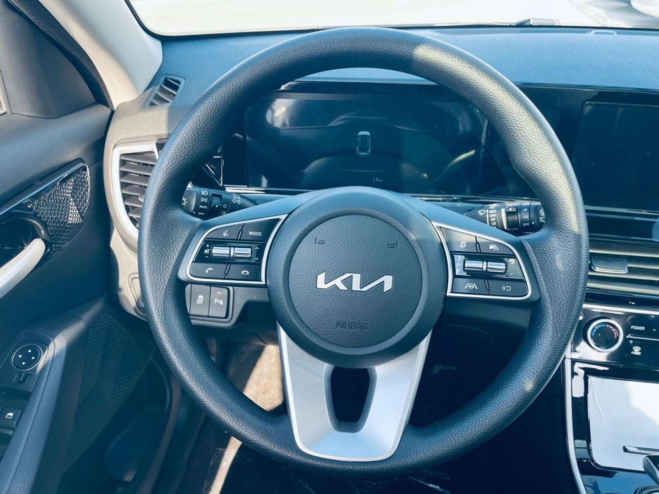 Kia Seltos EX